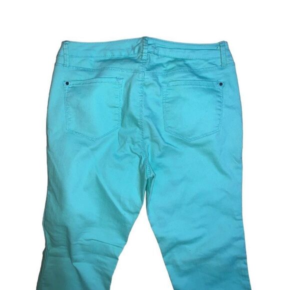 Kardashian Ankle Jeans  - Picture 4 of 8